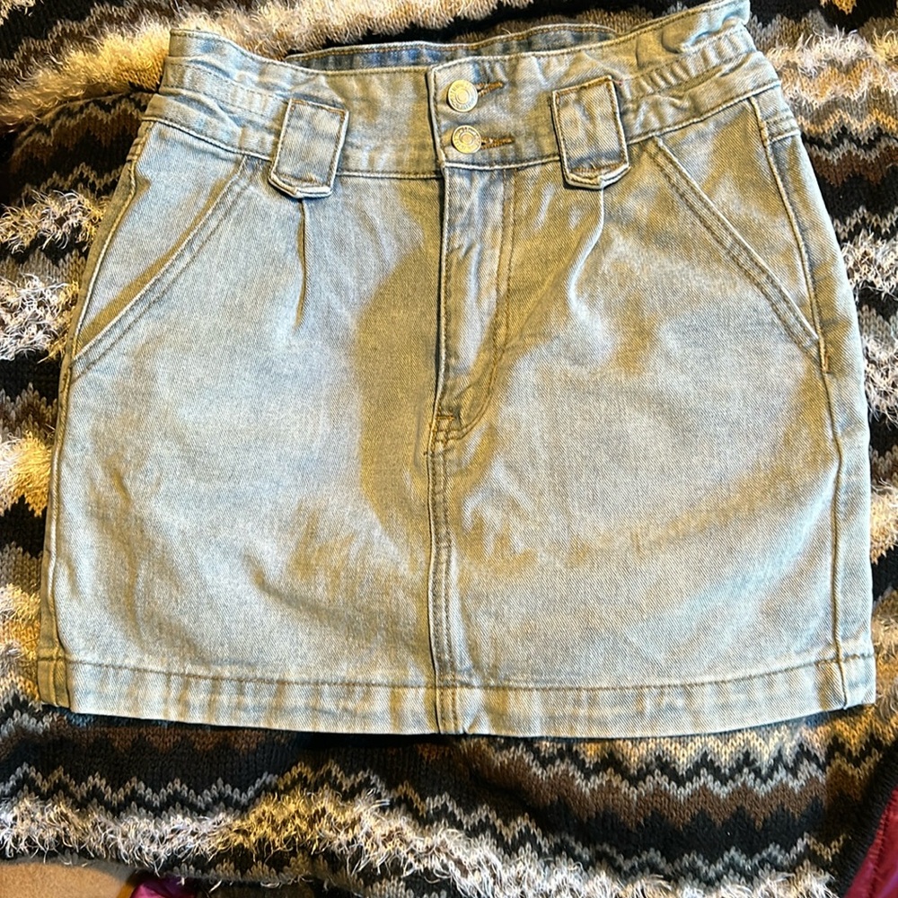 Forever 21 denim mini skirt